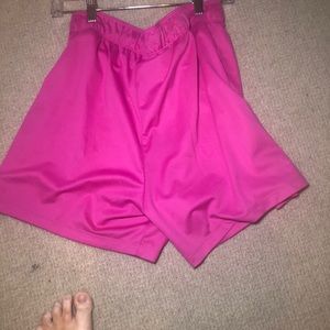 Women’s Nike shorts Sz large pink new with tags pockets drawstring
